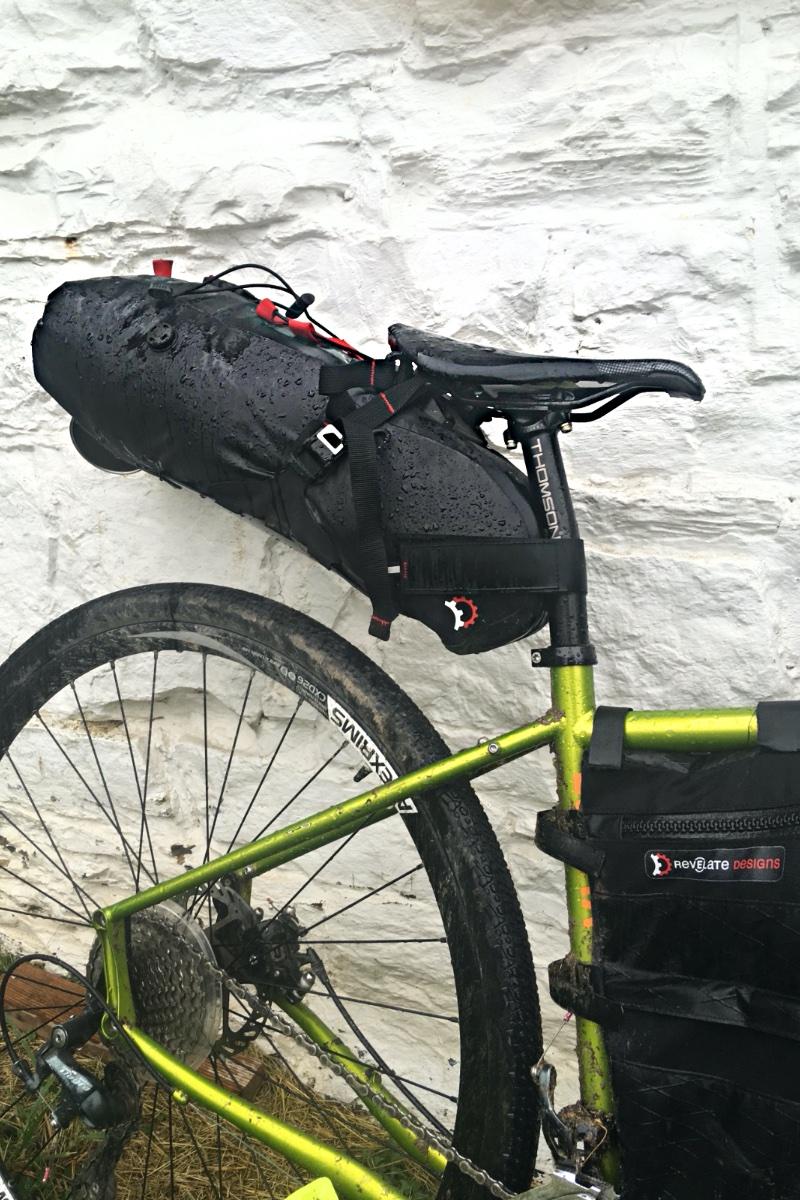 revelate designs spinelock 16l seat bag