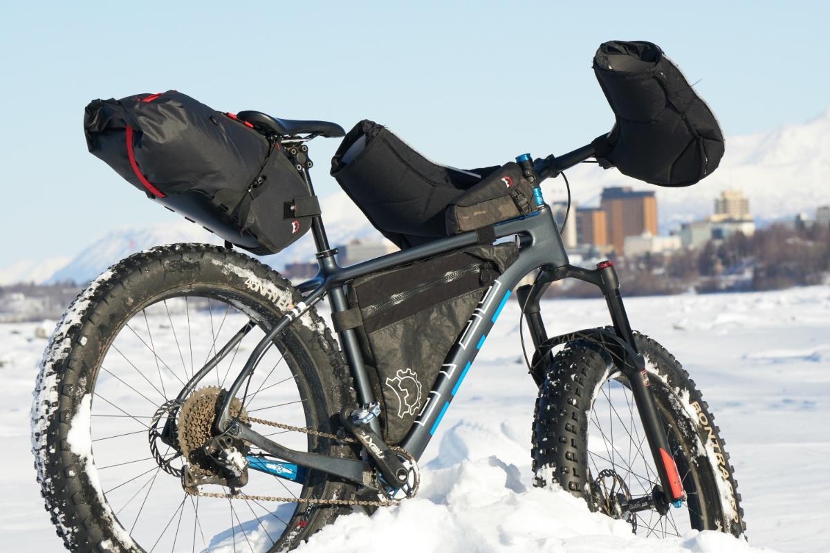 revelate designs spinelock 16l seat bag